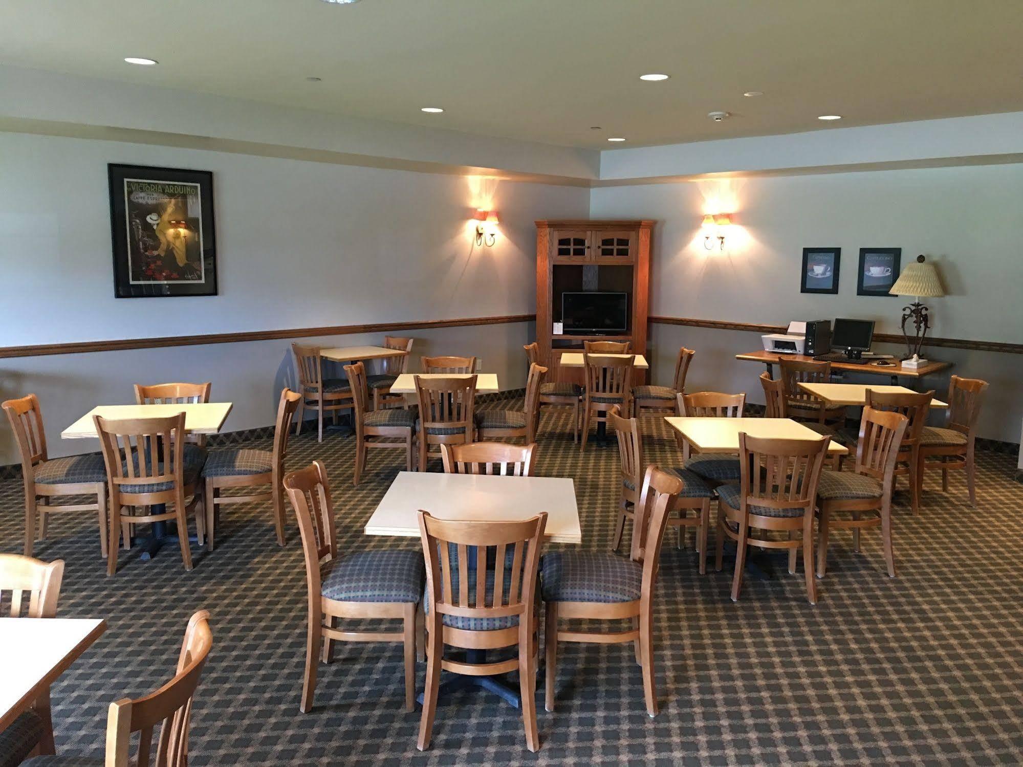 Americinn By Wyndham Fulton Clinton מראה חיצוני תמונה