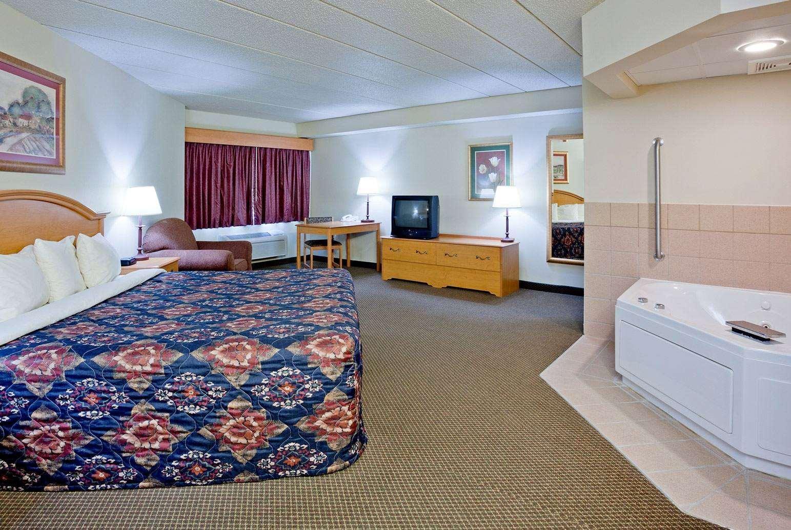 Americinn By Wyndham Fulton Clinton מראה חיצוני תמונה