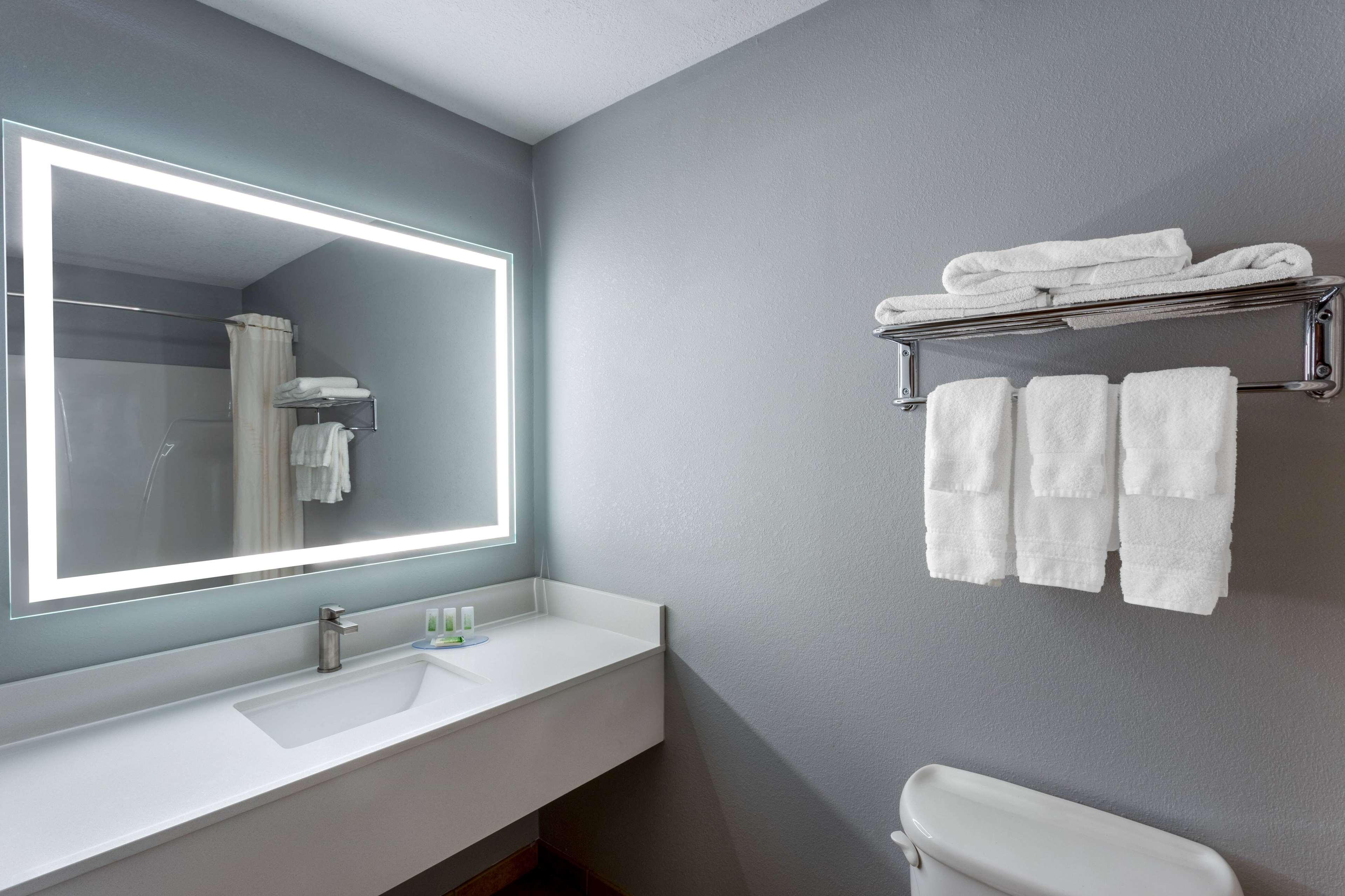 Americinn By Wyndham Fulton Clinton מראה חיצוני תמונה