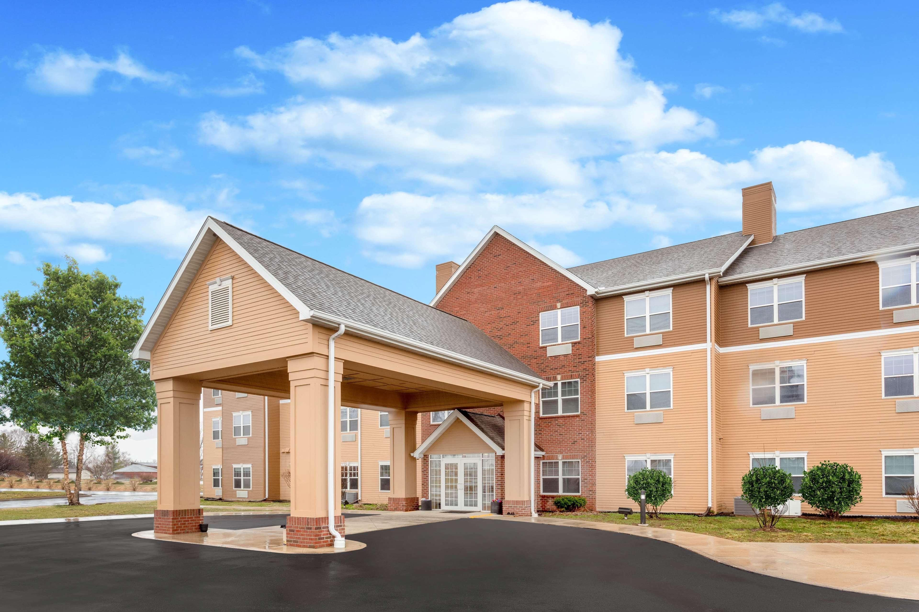 Americinn By Wyndham Fulton Clinton מראה חיצוני תמונה